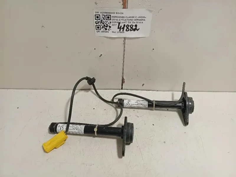 Attuatore Cerniera Cofano ANT DX A2059060002 SX+DX Mercedes Classe C W205 2014