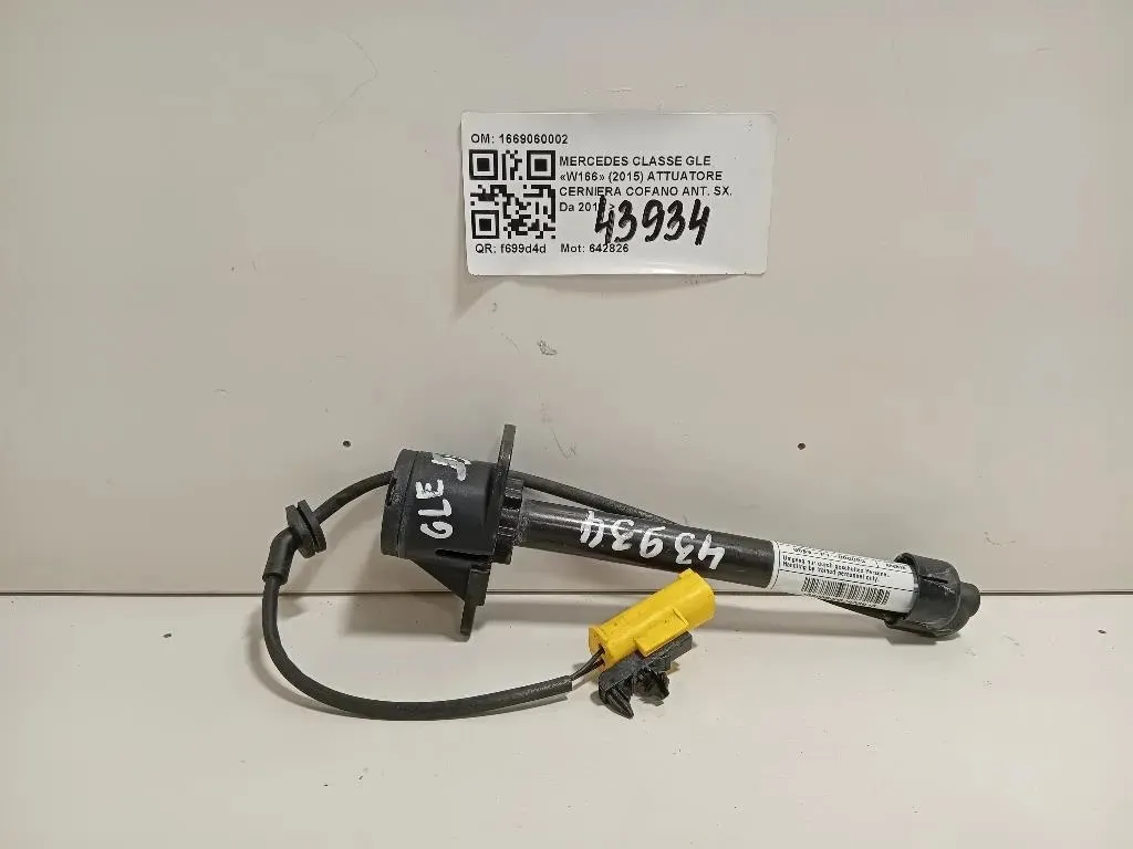 Attuatore Cerniera Cofano ANT SX 1669060002 Mercedes Classe GLE W166 2015