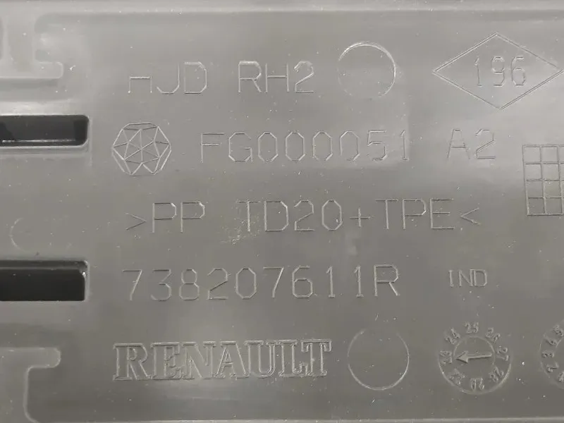 Barra Portapacchi Tetto DX LATO DESTRO 736207511P Dacia Duster I 2014