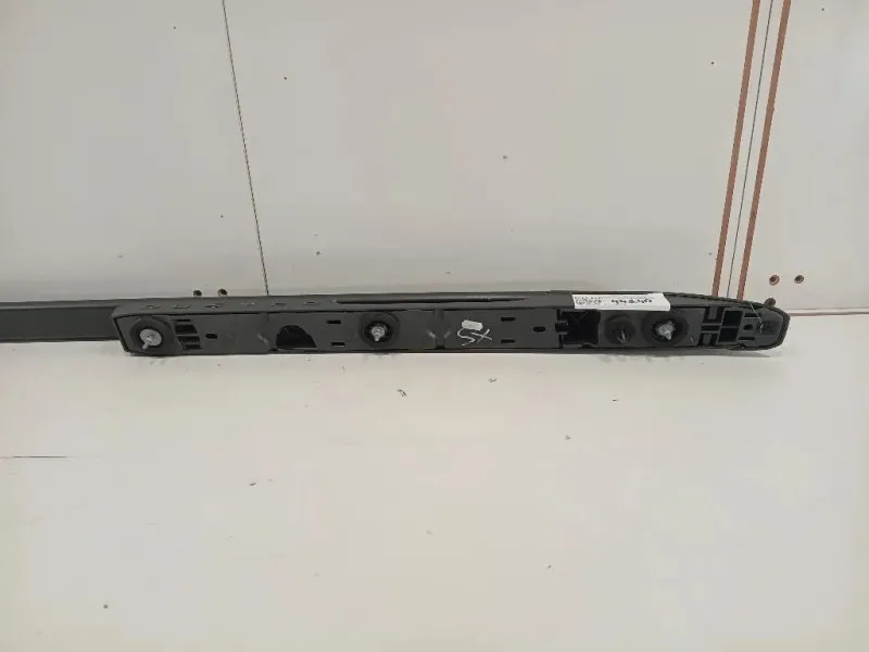 Barra Portapacchi Tetto SX BARRA PORTAPACCHI TETTO SX Dacia Duster II 2018