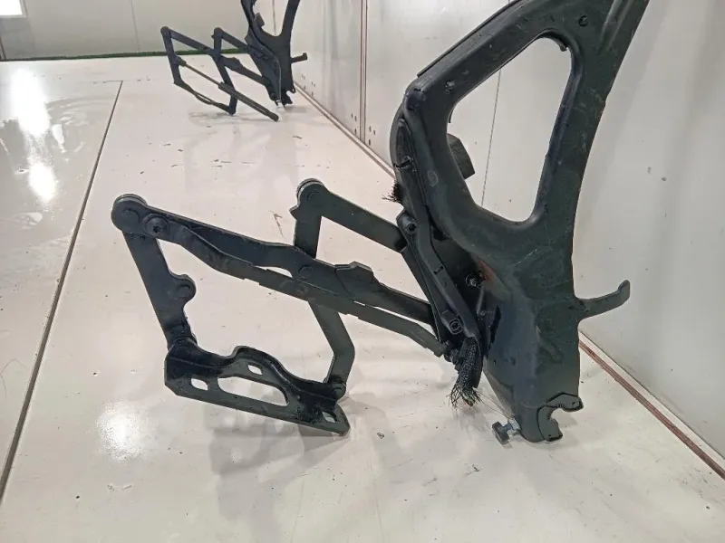 Barra Rinforzo Tetto POST BARRA RINFORZO TETTO POST Mercedes Classe SLK R171 2008