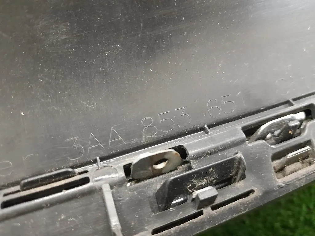 Griglia DI Ventilazione Paraurti ANT 3AA853653 Volkswagen Passat VI 2011