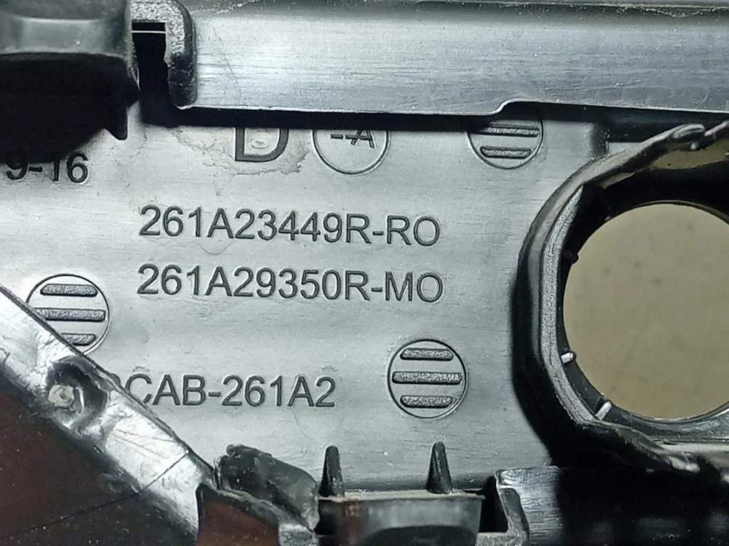 Griglia DI Ventilazione Paraurti ANT DX 261A23449R Dacia Sandero III 2020