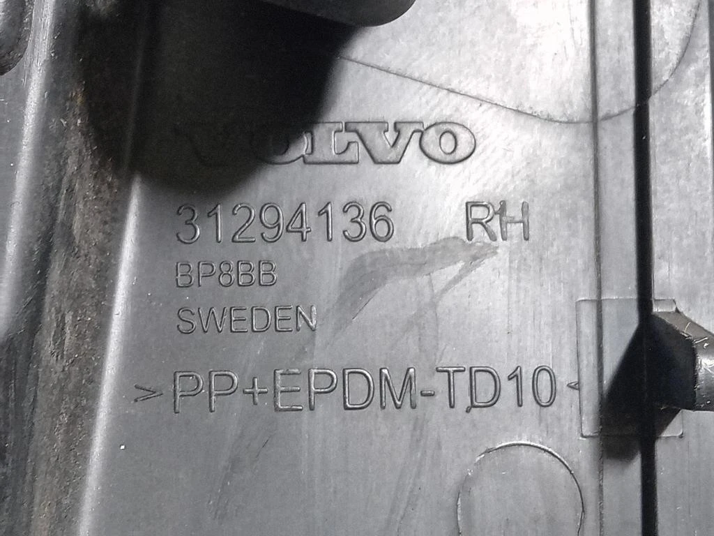 Griglia DI Ventilazione Paraurti ANT DX 31294136 Volvo V60 I 2010