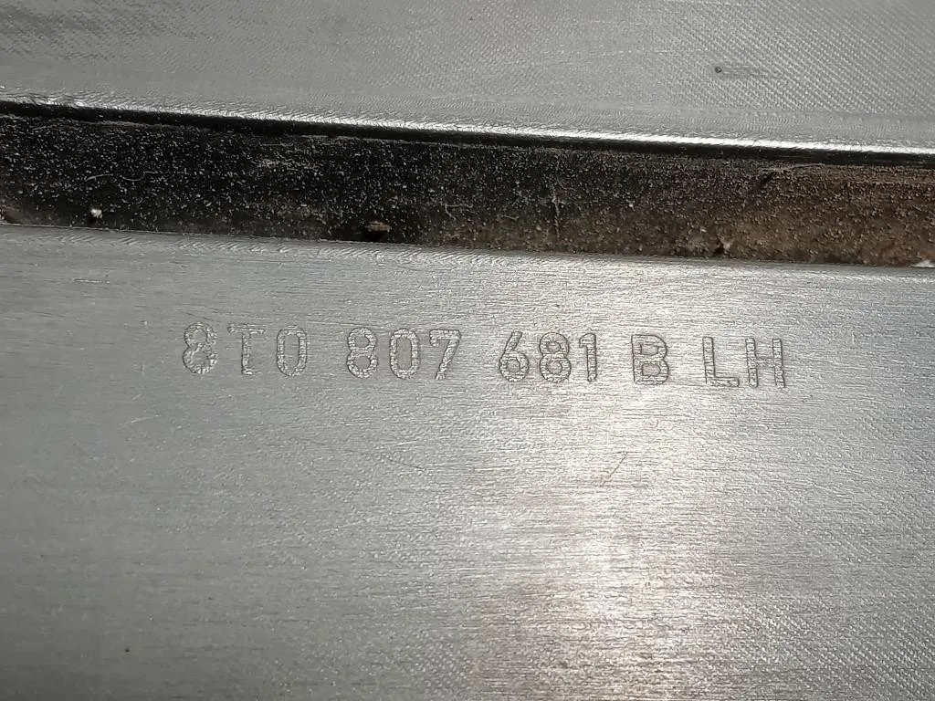 Griglia DI Ventilazione Paraurti ANT SX 8T0 807 681 Audi A5 8T3 2008