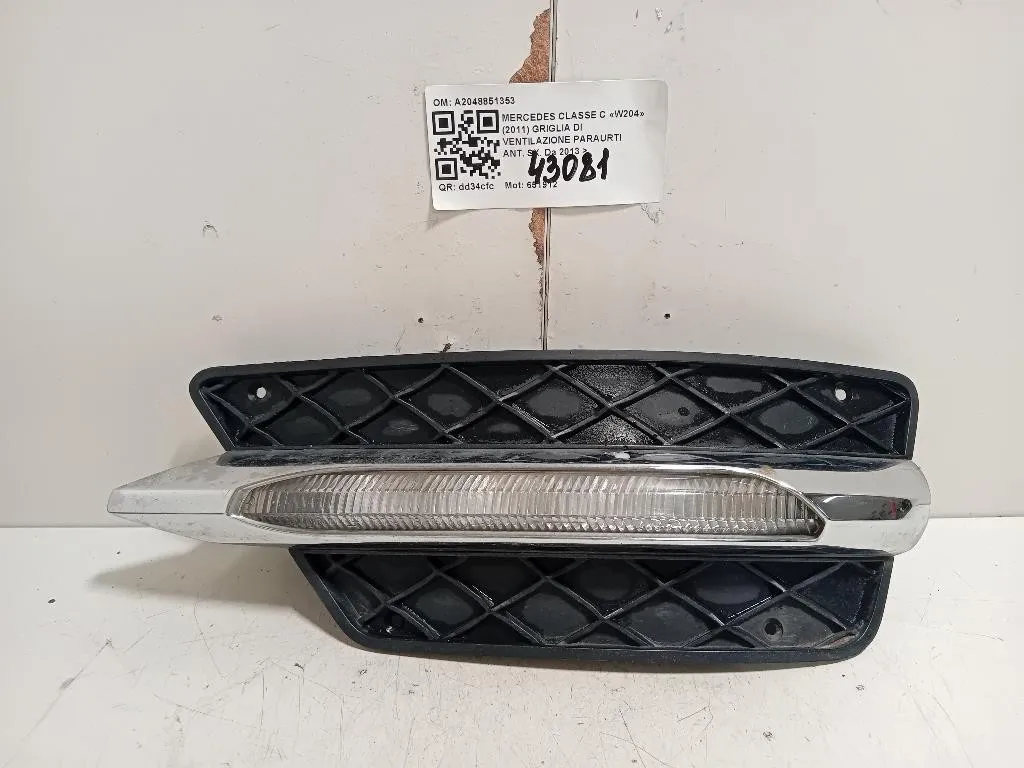Griglia DI Ventilazione Paraurti ANT SX A2048851353 Mercedes Classe C W204 2011