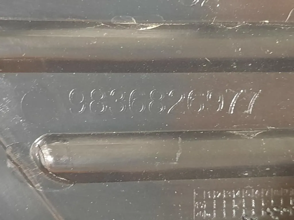 Griglia DI Ventilazione Paraurti SUP ANT SX MODANATURA PARAURTI 9836826977 Peugeot 3008 II 2020