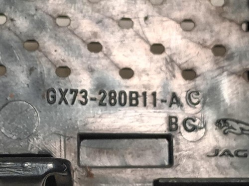 Griglia Parafango ANT SX GX73-280-B11 Jaguar XE 2015