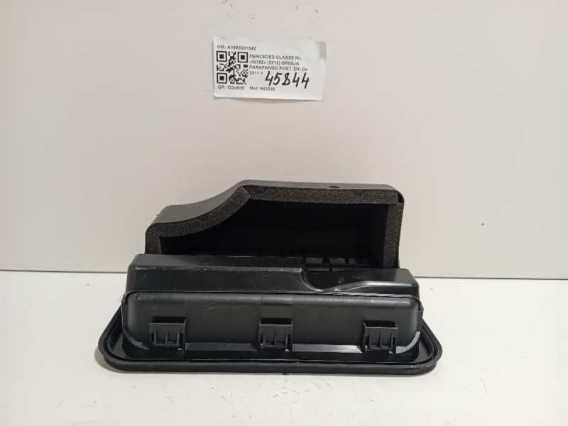 Griglia Parafango POST DX A1668301042 Mercedes Classe ML W166 2012