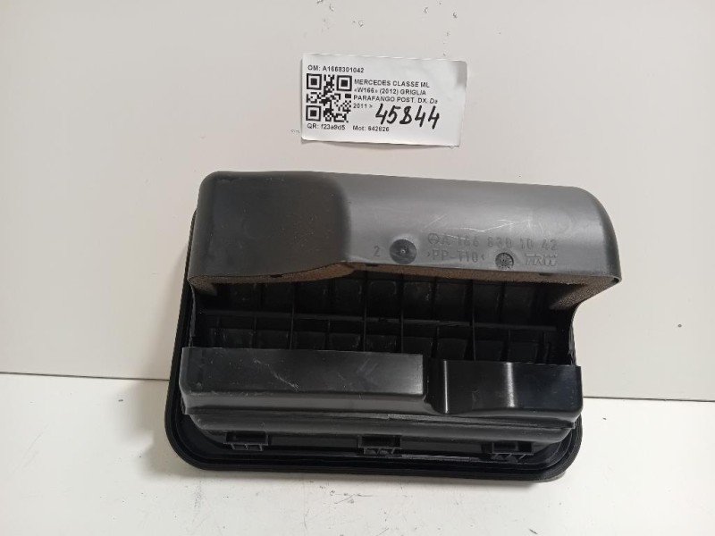 Griglia Parafango POST DX A1668301042 Mercedes Classe ML W166 2012