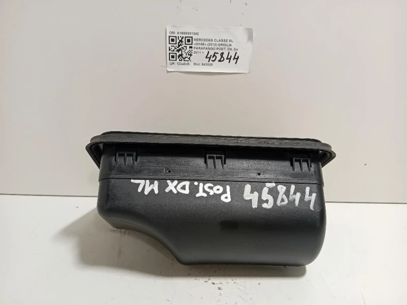 Griglia Parafango POST DX A1668301042 Mercedes Classe ML W166 2012