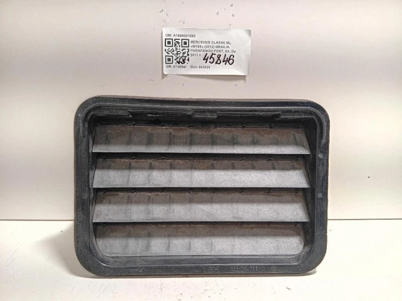 Griglia Parafango POST SX A1668301042 Mercedes Classe ML W166 2012