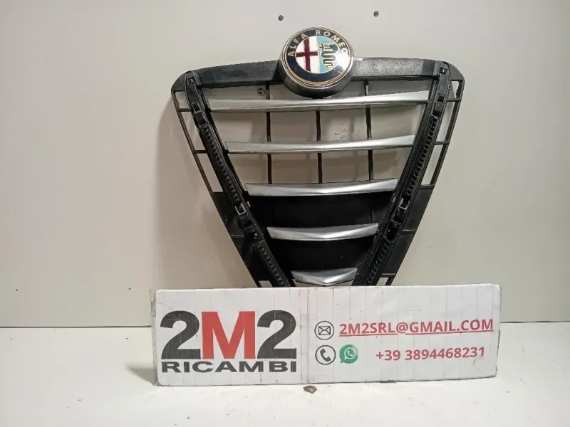 Griglia Radiatore CALANDRA GRIGLIA MASCHERINA ANTERIORE 155102772 Alfa Romeo Giulietta 2010