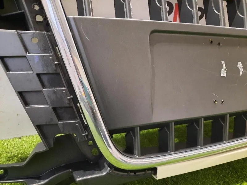 Griglia Radiatore 8U0853651HVMZ Audi Q3 8UB 2012