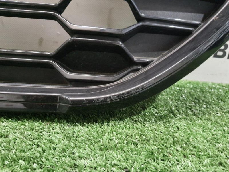 Griglia Radiatore 2384163 L1TB8200C Ford PUMA II 2019