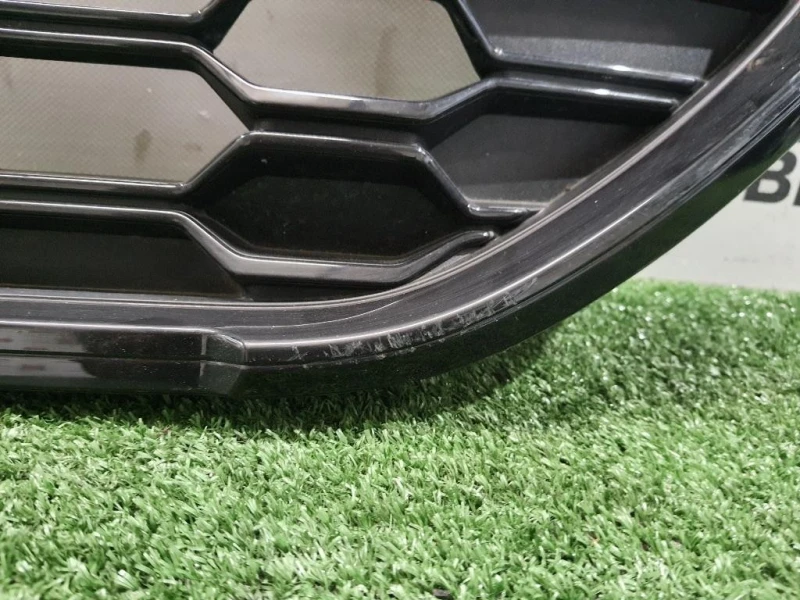 Griglia Radiatore 2384163 L1TB8200C Ford PUMA II 2019