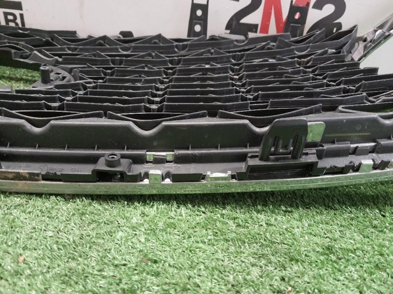 Griglia Radiatore 623105DA0A Infiniti QX30 2015