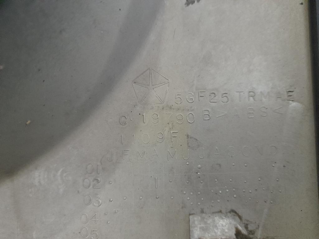 Griglia Radiatore K55156608AB Jeep Cherokee III 2002