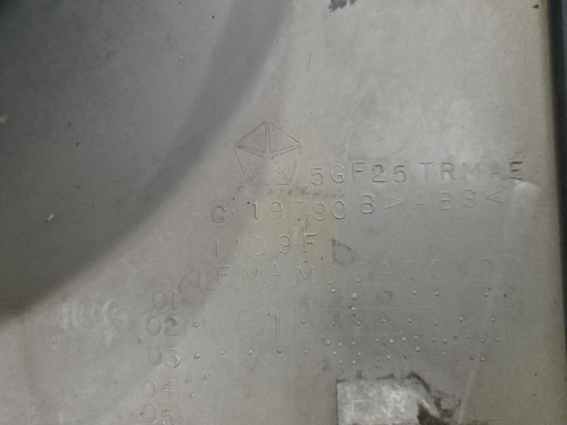 Griglia Radiatore K55156608AB Jeep Cherokee III 2002