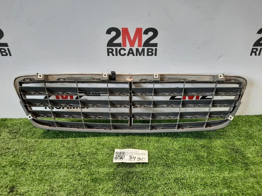 Griglia Radiatore A20388001237D11 Mercedes Classe C W203 2000