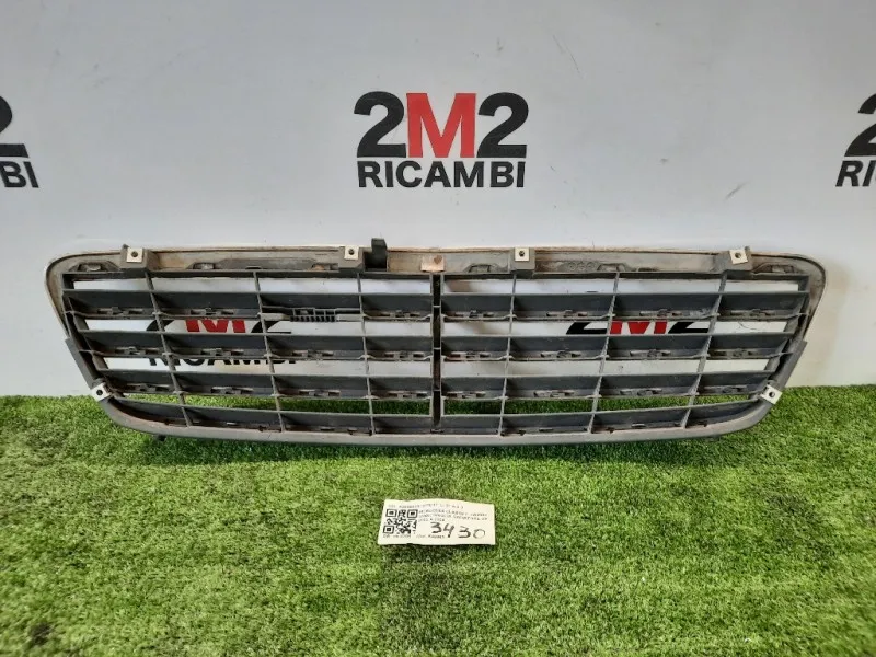 Griglia Radiatore A20388001237D11 Mercedes Classe C W203 2000