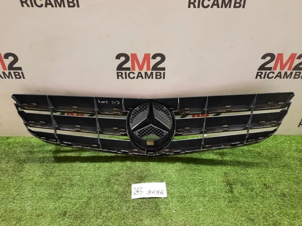 Griglia Radiatore A2038801583 Mercedes Classe CLC Cl203 2008
