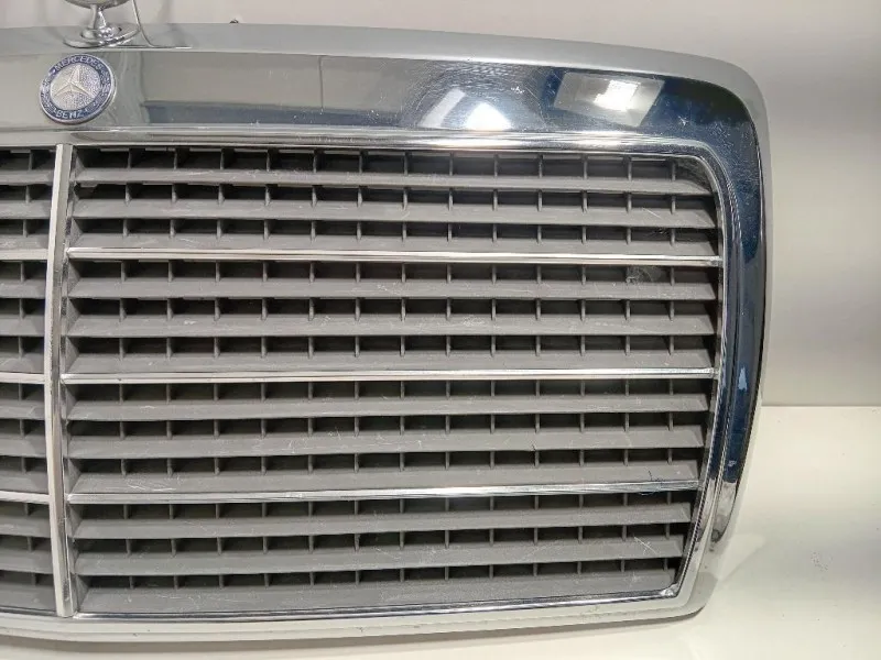 Griglia Radiatore A1248880223 Mercedes Classe E W124 1985