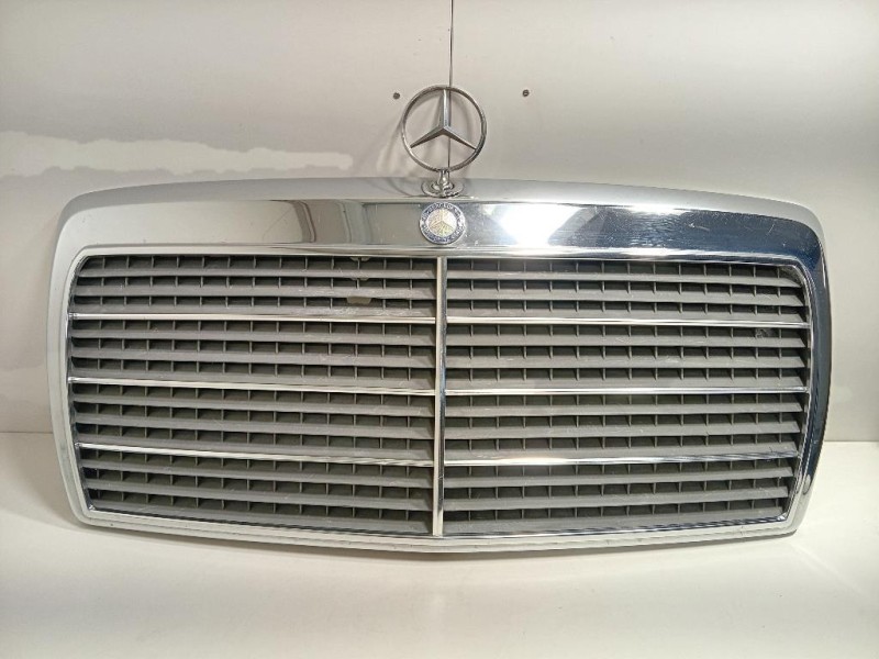 Griglia Radiatore A1248880223 Mercedes Classe E W124 1985