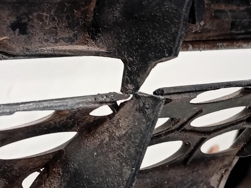 Griglia Radiatore A6398800285 Mercedes VITO W639 2004