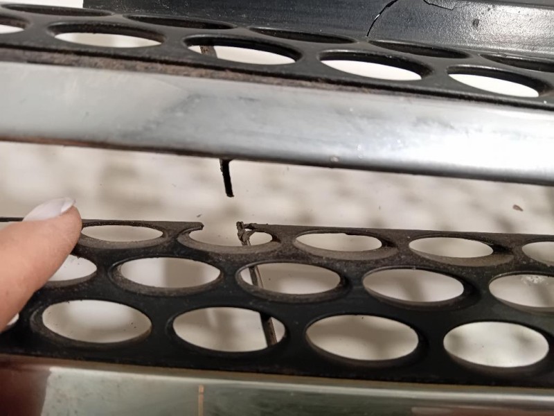 Griglia Radiatore A6398800285 Mercedes VITO W639 2004