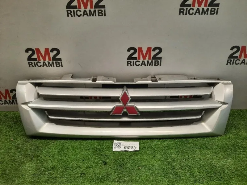 Griglia Radiatore MR387981 Mitsubishi Pajero III 2000
