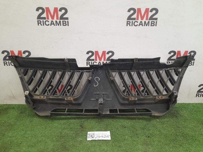 Griglia Radiatore MN182509 Mitsubishi Pajero Sport 1998