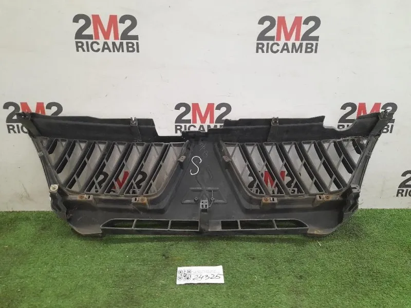 Griglia Radiatore MN182509 Mitsubishi Pajero Sport 1998