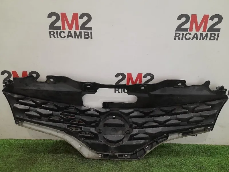 Griglia Radiatore 62312BJ00A Nissan Nv200 2009