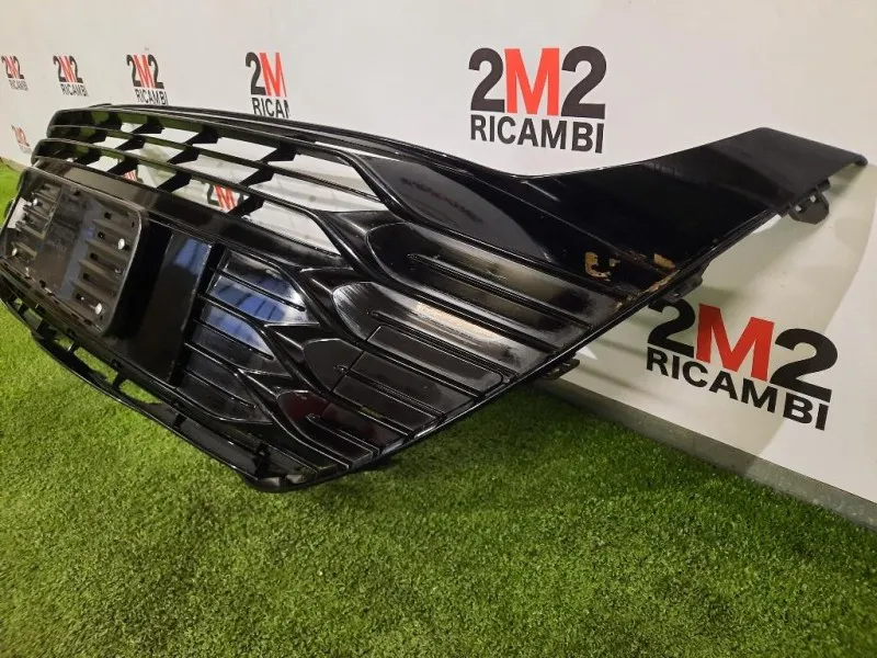 Griglia Radiatore 531020D130 Toyota Yaris IV 2017