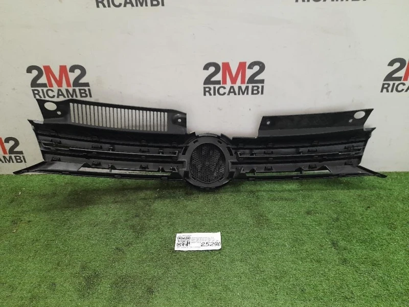 Griglia Radiatore 5K0853653 Volkswagen GOLF VI 2009