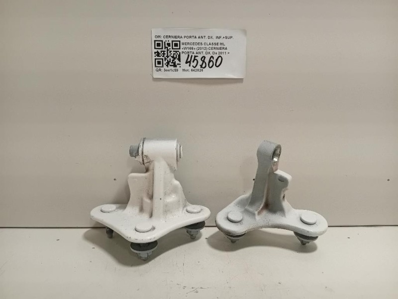 Cerniera Porta ANT DX CERNIERA PORTA ANT DX INF+SUP Mercedes Classe ML W166 2012