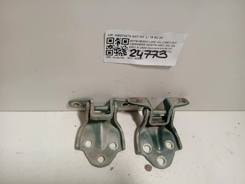 Cerniera Porta INF ANT DX MB574274 ANT DX Mitsubishi L200 II 1997