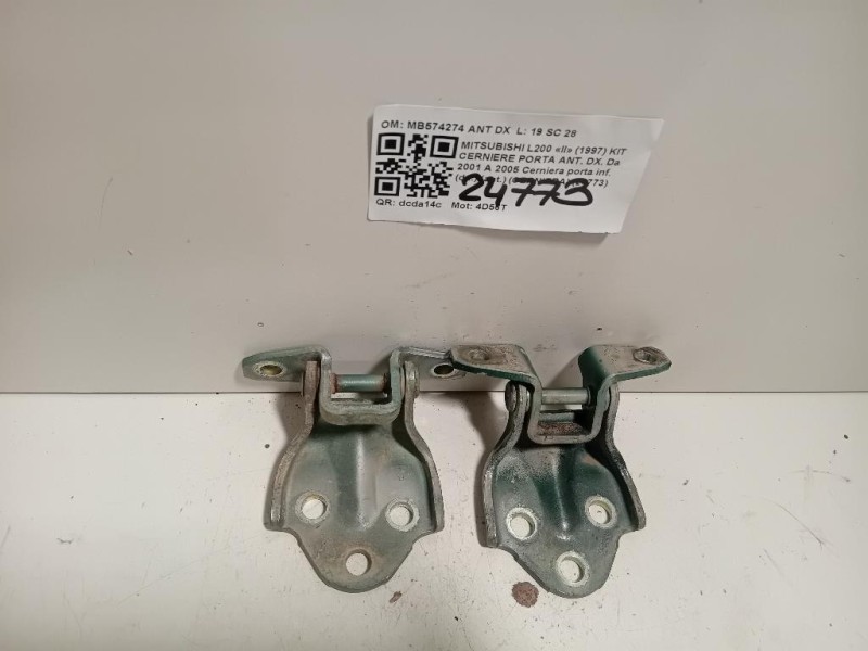 Cerniera Porta INF ANT DX MB574274 ANT DX Mitsubishi L200 II 1997