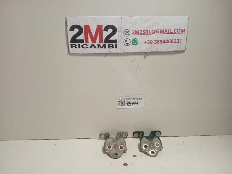 Cerniera Porta INF ANT SX MB574273 ANT SX Mitsubishi L200 II 1997