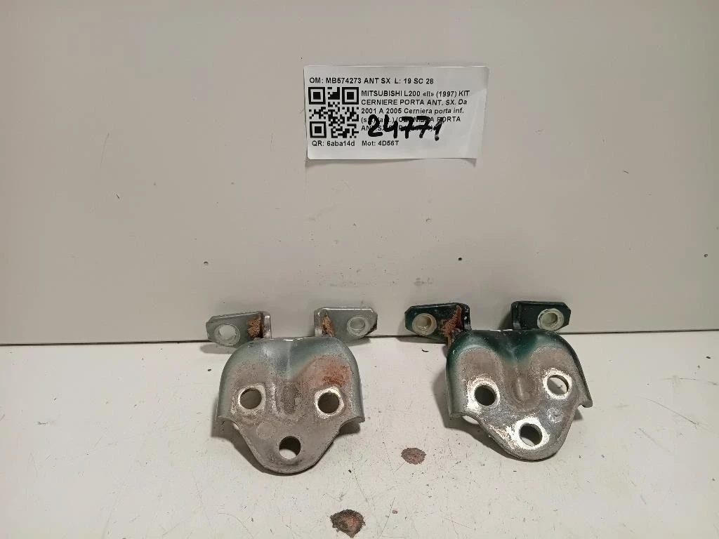 Cerniera Porta INF ANT SX MB574273 ANT SX Mitsubishi L200 II 1997