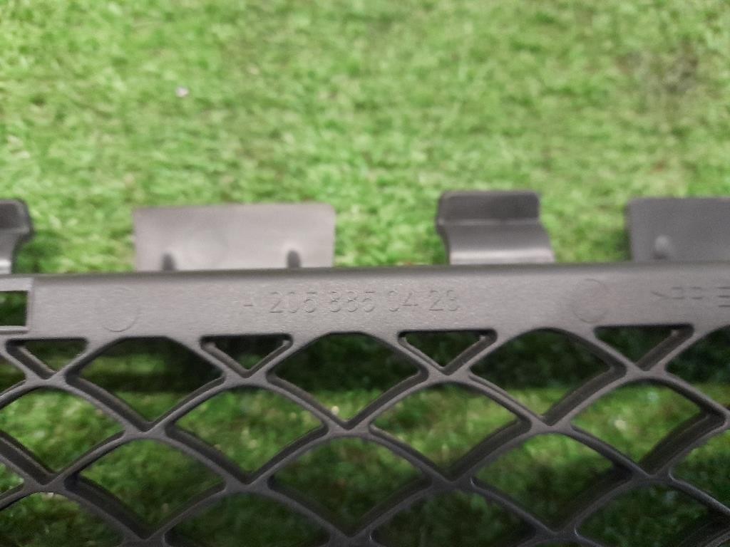 Griglia Radiatore SUP A2058850423 Mercedes Classe C W205 2014