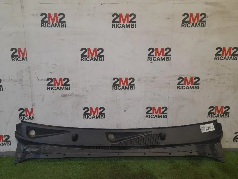 Griglia Ventilazione Parabrezza 66862EB300 Nissan Navara 2005