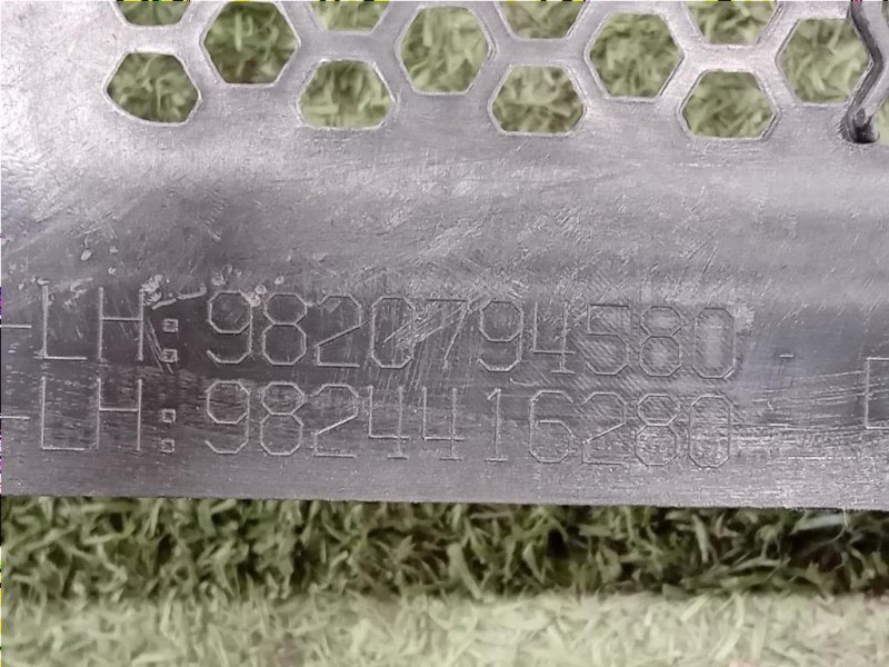 Griglia Ventilazione Parabrezza 9830472380 GRIGLIA PARABREZZA Opel Corsa F 2019