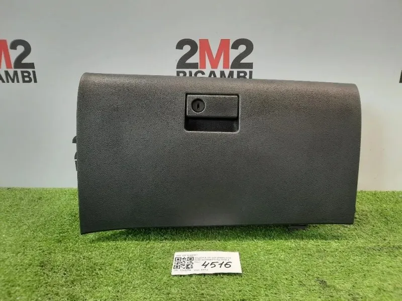 BOX Portaoggetti GS1D-64161 Mazda 6 II SW 2008