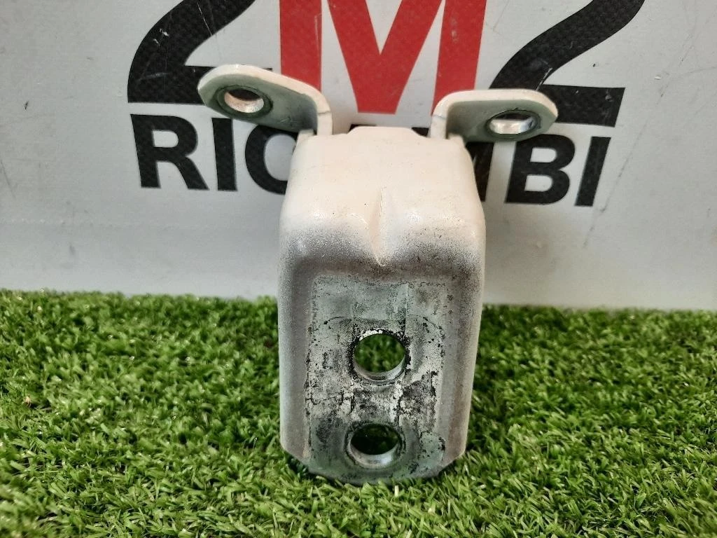 Cerniera Porta SUP ANT SX 82420JY00A Renault Koleos I 2008