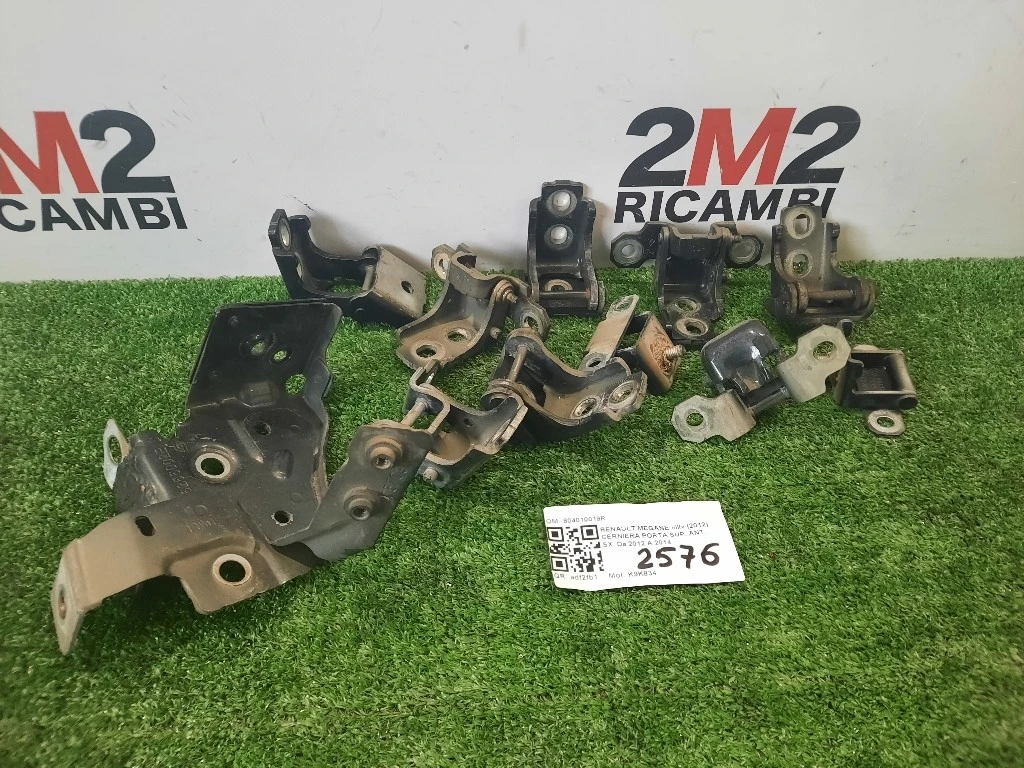 Cerniera Porta SUP ANT SX 804010019R Renault Mégane III 2012