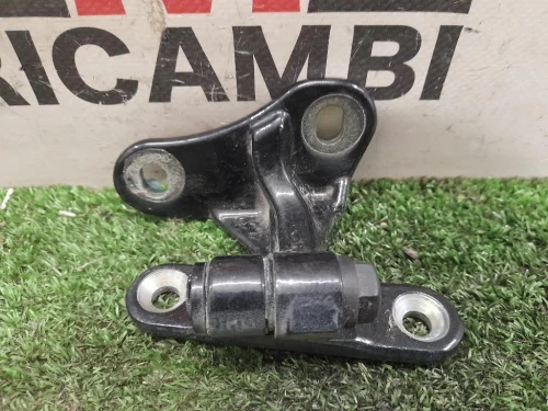 Cerniera Porta SUP POST DX A2517201437 POST DX Mercedes Classe R W251 2006