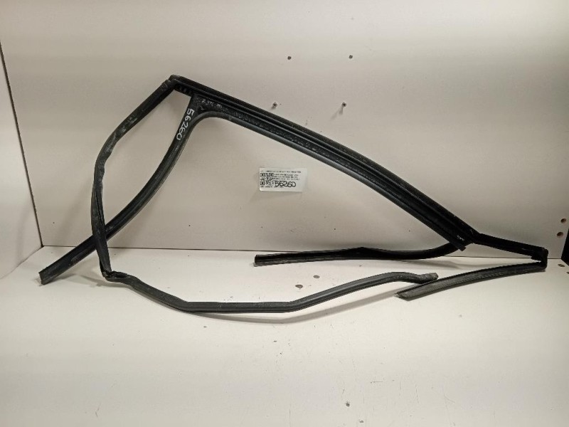 Guarnizione ANT Porta POST DX 5G9839432C Volkswagen GOLF VII 2017