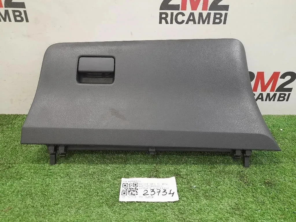BOX Portaoggetti Completo 555500D170 Toyota Yaris IV 2014